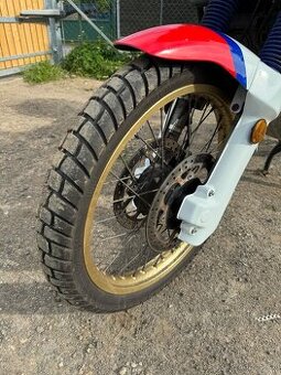 Honda Afrika twin 750 RD04 - 1