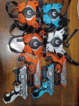 Laser game (laser tag blaster set)