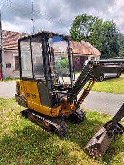 Minibagr JCB 801