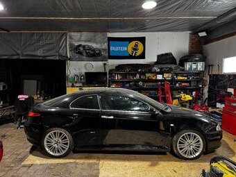 Alfa Romeo GT 1.9 jtd na díly