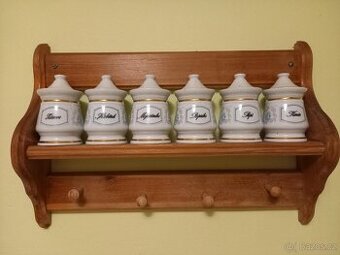 Porcelánové kořenky značené / Horní Slavkov (i s poličkou)