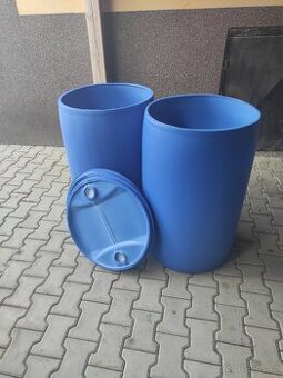 Plastové sudy 200l
