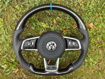 VOLKSWAGEN VOLANT KARBON + PERFOROVANA KOŽA