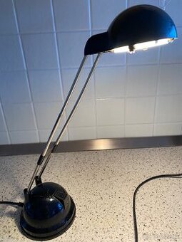 Stolní lampa