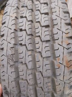 205/70 R15 C Michelin Agilis 81