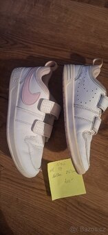 Dívčí obuv Nike 3x.