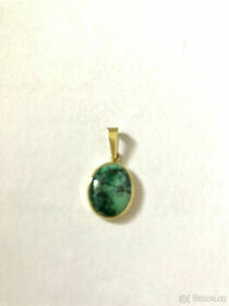 Zlatý přívěsek s tyrkysem