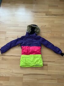Zimní značková snowboarďácká bunda 686- velikost S, 134 -140