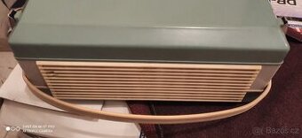 KOTOUČOVÝ MAGNETOFON TESLA B4