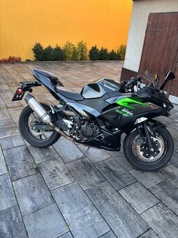 Kawasaki ninja 500