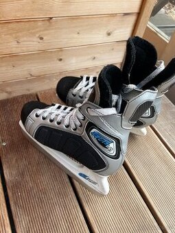 Lední hokejové brusle zn.Guts vel.39