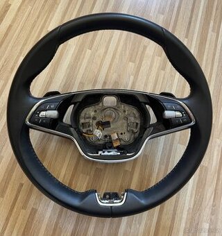 Multifunkční vyhřívaný kožený volant