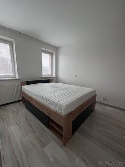 Postel 140x200 včetně roštu a matrace