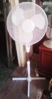 Nový stojanový větrák tichý