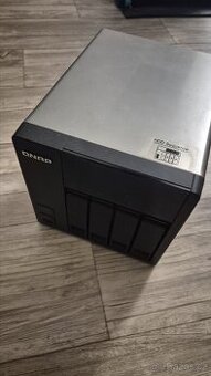 NAS úložiště QNAP TS-412