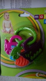 Prodám kojenecké potřeby, vaničku, autíčka plyšáky