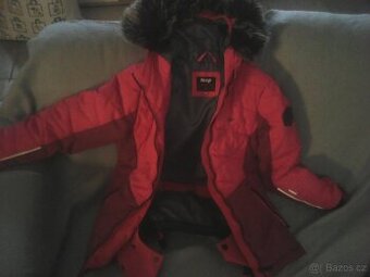 zimní bunda s kapucí vel 128