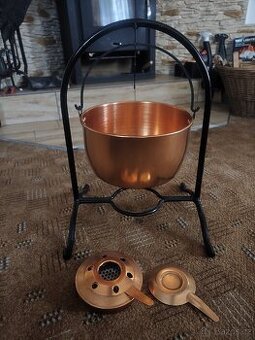 Měděný kotlík (pište SMS)
