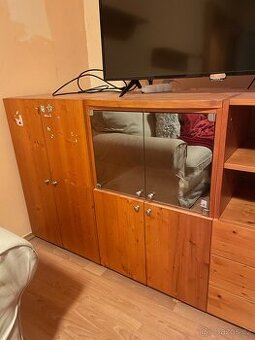 Dřevěná TV sestava
