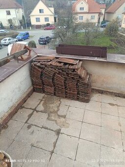 Střešní tašky za odvoz