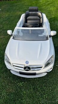 Dětské elektrické autíčko Mercedes