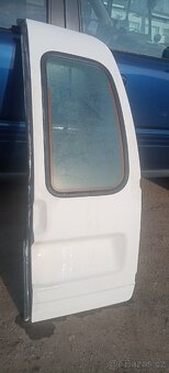 Volkswagen Caddy - zadní dveře