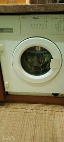 Pračka Whirlpool vestavná,nutná oprava