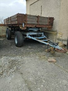 Vlek, traktorový přívěs 8 T