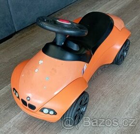 Prodám dětské odrážedlo autíčko BMW.