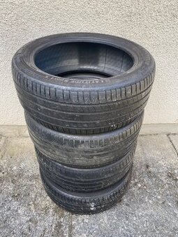 Letní pneu 255/45R20 Michelin