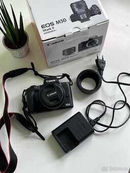 Canon eos M50 mark ll. Fotoaparát s objektivem