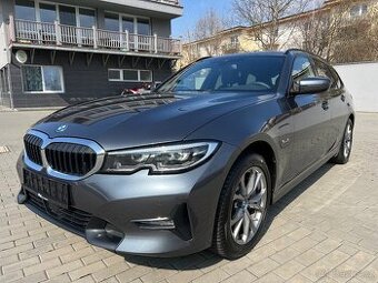 BMW 330e Touring 2022 1. majitel - odpočet DPH