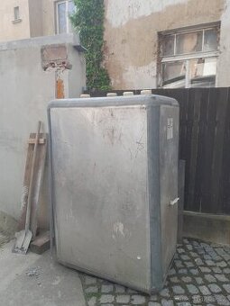 nádrž na 1000 l pvouplášťová
