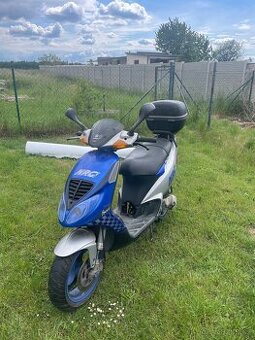 Skútr Piaggio 50