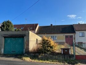 Rodinný dům 3+1 + 2garáž na pozemku 803 m2, Nové Strašecí - 1