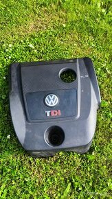 Kryt motoru Volkswagen