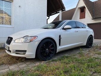 Jaguar XF 5.0 2009 závada na motoru