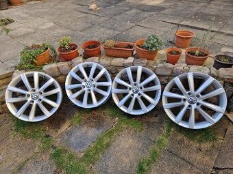 Alu kola VW Passat 4x