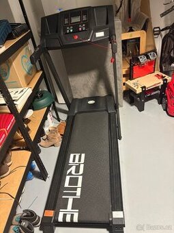 Běžecký pás Brother GB4000