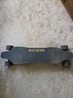 Elektrický longboard Backfire G2 Black
