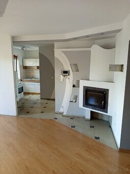 Pronajmu byt polsko ( blisko cz )( pro jednou osobu)