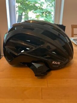 Kask Valegro WG11 Team – cyklistická helma