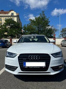 Audi A4, Audi A4 2.0 TDi S-line quattr