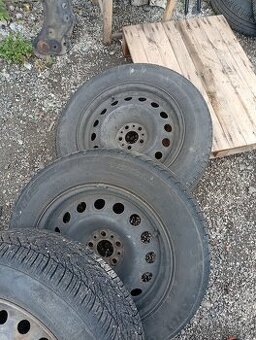 PEUGEOT 807, CITROEN C8 ORIG. KOLA S PNEU 215/60R16 99H