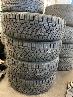 Prodám zimních 195/65 R15