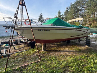 Prodám motorový člun Glastron V-214