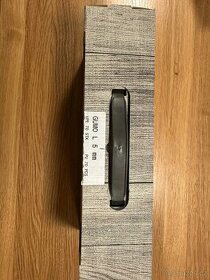 Podložka GUMO L 5 mm (80 x 30 mm) - 35 ks k dispozici