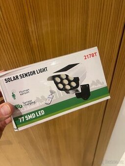 Solární led světlo