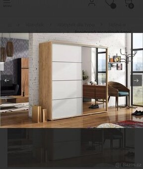 Šatní skříň 245 cm