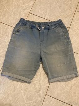 Dětské kraťasy vel. 152